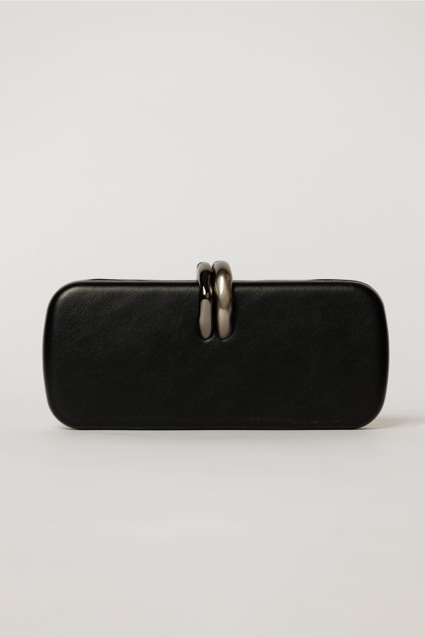 Clutch elegant negru cu inchidere metalica dubla