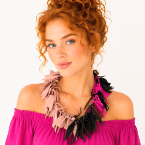 Colier handmade unicat din piele naturala,nuante fuchsia,roz pudra,negru