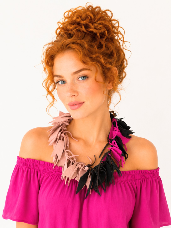 colier-handmade-unicat-din-piele-naturala-nuante-fuchsia-verde-turcoaz-mov-copie-687228.png Colier handmade unicat din piele naturala,nuante fuchsia,roz pudra,negru