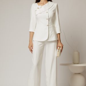 Compleu DY Fashion alb din sacou cu funda si nasturi perla si pantaloni