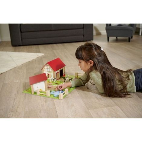 ferma-din-lemn-eichhorn-51x36x17-cm-cu-20-accesorii-10.jpg Ferma din lemn Eichhorn 51x36x17 cm cu 20 accesorii