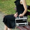 geanta-makeup-din-aluminiu-cu-oglinda-black-pattern-luxorise8419008.jpg Geanta Makeup din Aluminiu cu Oglinda, Black Pattern, LUXORISE