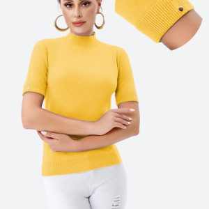 helanca-pulover-cu-maneca-scurta-nasturei-metalici-si-guler-scurt-albastra-copie-4875321069.jpg Helanca pulover cu maneca scurta, nasturei metalici si guler scurt, galbena