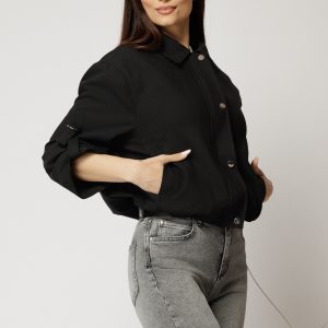Jacheta neagra bomber cu elastic la talie si maneci trei sferturi