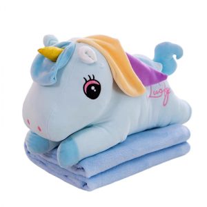 jucarie-de-plus-si-perna-cu-patura-inclusa-unicornul-roz-copie-703613.jpg Jucarie de plus si perna cu patura inclusa, Unicornul bleu