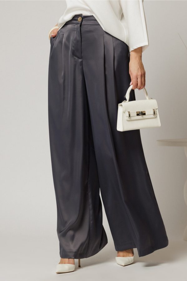 pantaloni-dama-gri-din-satin-cu-croi-larg-1452133-1148725-4.jpeg Pantaloni dama gri din satin cu croi larg
