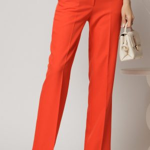 Pantaloni oranj cu croi drept si buzunare