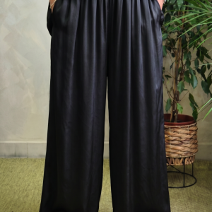 Pantaloni palazzo fluizi din matase si vascoza satinata, negri