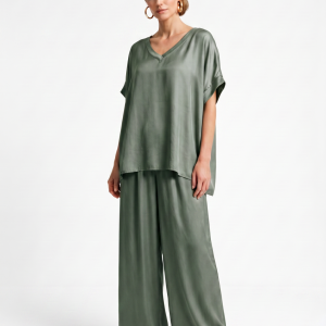 pantaloni-palazzo-fluizi-din-matase-si-vascoza-satinata-maro-copie-119694.png Pantaloni palazzo fluizi din matase si vascoza satinata, kaki