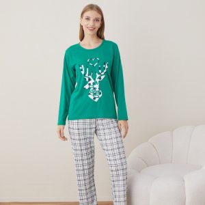 pijama-de-craciun-din-bumbac-doua-piese-cu-merry-christmas-copie-607328.jpg Pijama de Craciun din bumbac, doua piese cu Renul lui Mos Craciun pe verde