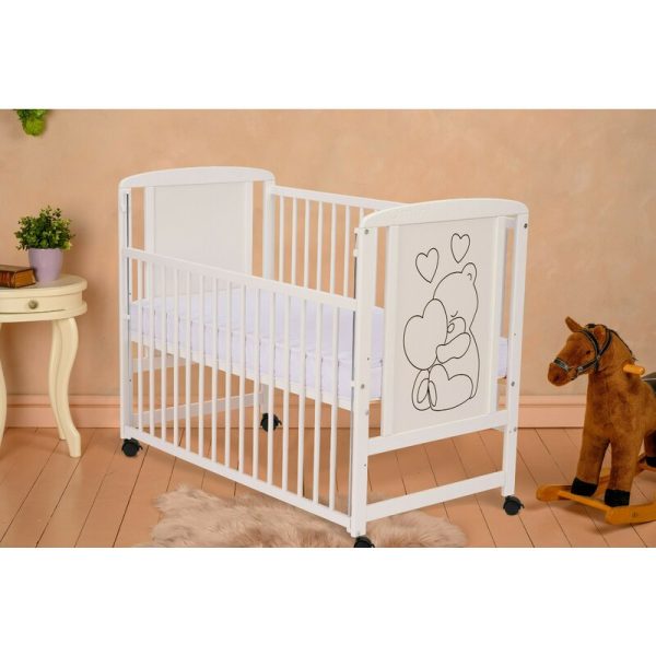 qmini-patut-din-lemn-timmi-heart-120x60-cm-cu-laterala-culisanta-din-lemn-de-pin-mdf-somiera-reglabila-alb-plus-saltea-10-cm-2123192-4.jpeg Patut din lemn, 120x60 cm, Cu laterala culisanta, Din lemn de pin si mdf, Stabil si rezistent, Inaltime saltea reglabila pe 3 nivele, Laterala cu 3 bete detasabile, EN716-1, EN716-2, Alb, Qmini, Timmi Heart + Saltea 10 cm