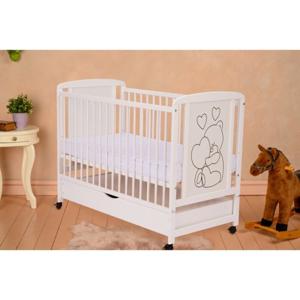 qmini-patut-din-lemn-timmi-heart-120x60-cm-cu-sertar-din-lemn-de-pin-mdf-somiera-reglabila-alb-plus-saltea-12-cm-2123201-4.jpeg Patut din lemn, 120x60 cm, Cu sertar, Din lemn de pin si mdf, Stabil si rezistent, Inaltime saltea reglabila pe 3 nivele, Laterala cu 3 bete detasabile, EN716-1, EN716-2, Alb, Qmini, Timmi Heart + Saltea 12 cm