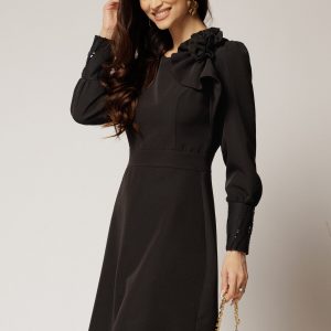 rochia-dy-fashion-neagra-cu-mansete-din-paiete-si-funda-ampla-pe-umar-1438798-1140673-4.jpeg Rochia DY Fashion neagra cu mansete din paiete si funda ampla pe umar