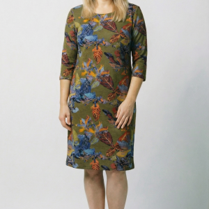 Rochie  A line  , fundal verde si imprimeu frunze, din vascoza