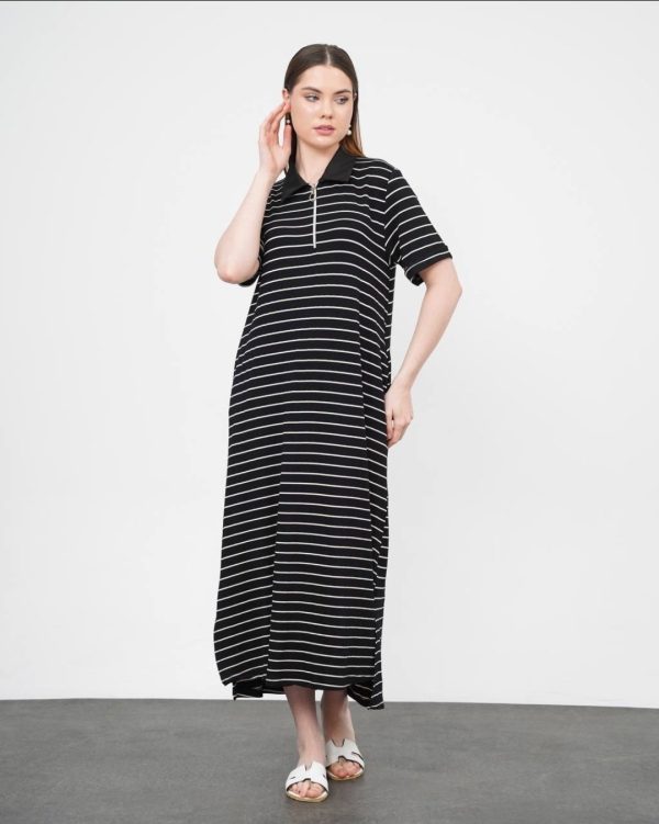 Rochie camasa cu fermoar din jerseu de vascoza, neagra cu dungi albe