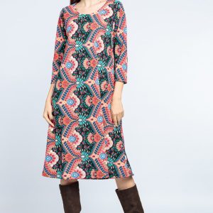 rochie-a-line-midi-imprimeu-cu-romburi-pe-fond-bleumarin-copie-145634.jpg Rochie A line midi, imprimeu oriental roz pe fond negru