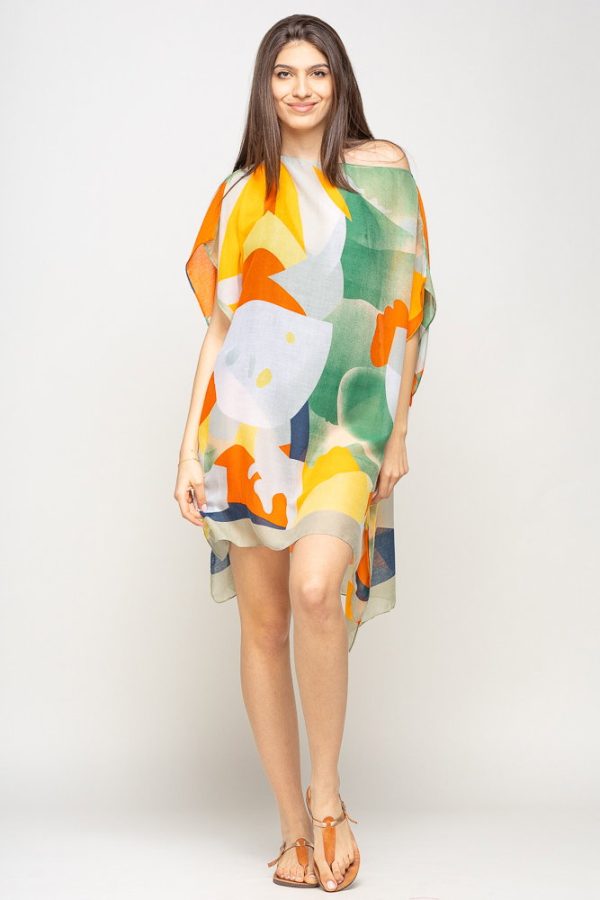 rochie-de-plaja-tip-poncho-de-plaja-cu-motive-florale-si-buline-alb-cu-verde-vascoza-copie-7706-4232.jpg Rochie de plaja tip poncho cu model abstract in nuante de portocaliu, galben si verde, vascoza