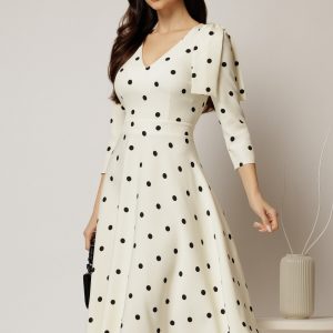 Rochie DY Fashion alba cu buline cu funda pe umar