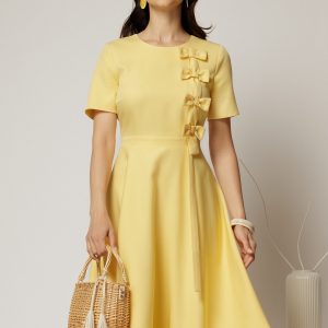 Rochie DY Fashion galbena cu funde pe bust si maneci scurte