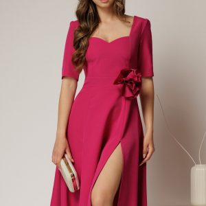 Rochie DY Fashion magenta cu decolteu inima si detaliu floral in talie