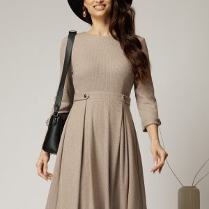 Rochie DY Fashion midi bej din tricot cu nasturi decorativi pe talie