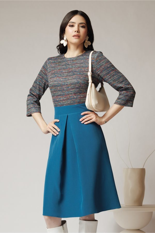 rochie-dy-fashion-office-cu-fusta-din-stofa-turcoaz-si-bust-din-jerse-cu-imprimeu-1353950-1096496-4.jpeg Rochie DY Fashion office cu fusta din stofa turcoaz si bust din jerse cu imprimeu