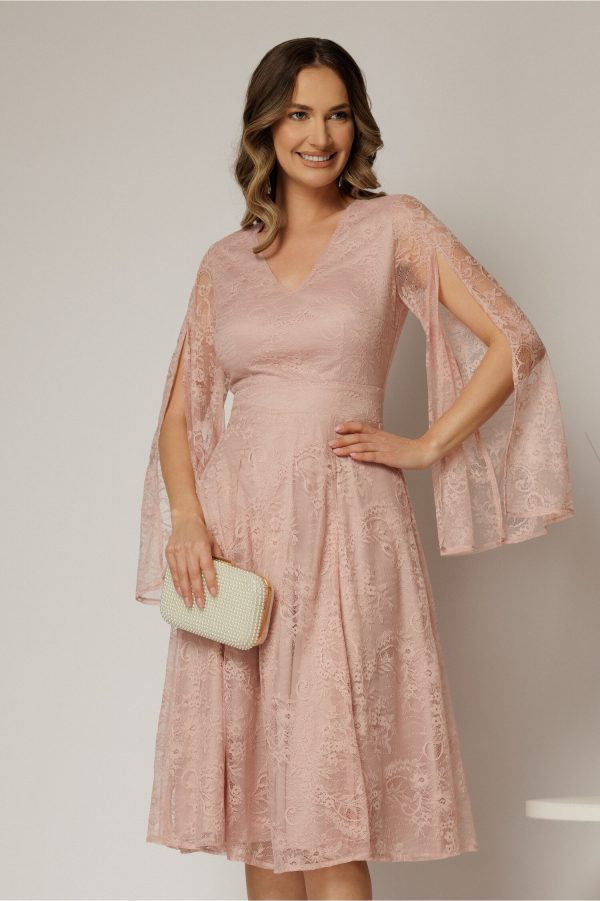 rochie-dy-fashion-roz-din-dantela-cu-maneci-lungi-crapate-si-decolteu-in-v-1468933-1153165-4.jpeg Rochie DY Fashion roz din dantela cu maneci lungi crapate si decolteu in V