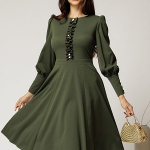 Rochie DY Fashion verde eleganta cu volan incretit pe bust si nasturi bijuterie