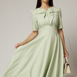 Rochie DY Fashion verde fistic cu guler amplu si detaliu inima