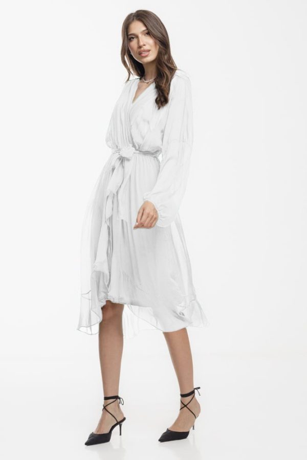 Rochie eleganta din matase si vascoza, petrecuta, cu maneci vaporoase si croiala asimetrica, alba