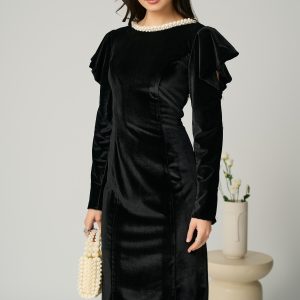 Rochie Ella Collection Linda eleganta din catifea neagra cu perle la decolteu