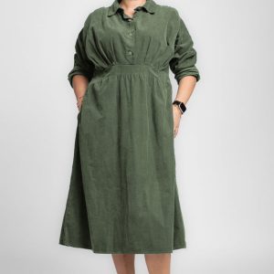 Rochie masura mare din catifea reiata taiata in talie, verde kaki