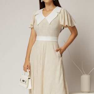 Rochie midi bej cu floricele brodate si guler alb