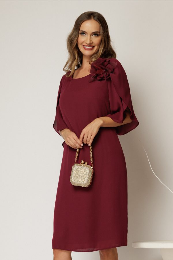 rochie-midi-bordo-de-ocazie-din-voal-cu-aplicatie-florala-1488706-1161883-4.jpeg Rochie midi bordo de ocazie din voal cu aplicatie florala