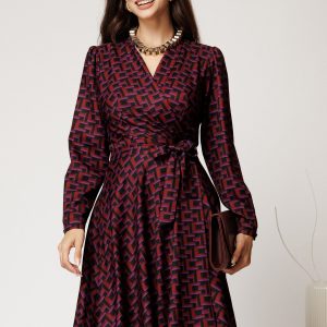rochie-midi-bordo-din-stofa-cu-imprimeuri-mov-si-cordon-in-talie-1411981-1127758-4.jpeg Rochie midi bordo din stofa petrecuta cu imprimeuri mov si cordon in talie