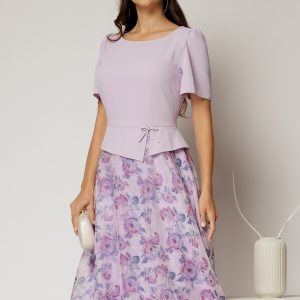rochie-midi-lila-cu-fusta-din-voal-cu-imprimeuri-si-decolteu-rotund-1483063-1160116-4.jpeg Rochie midi lila cu fusta din voal cu imprimeuri si decolteu rotund