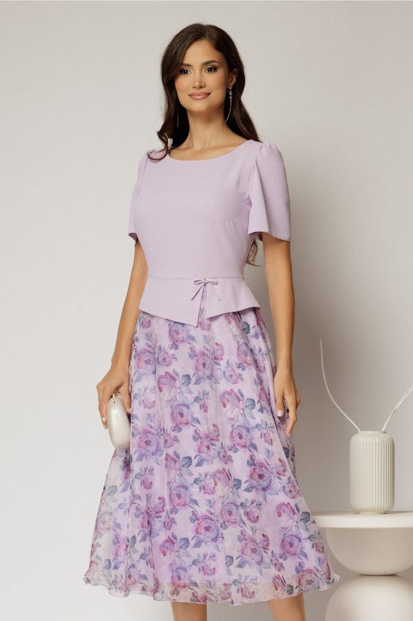 rochie-midi-lila-cu-fusta-din-voal-cu-imprimeuri-si-decolteu-rotund-1483063-1160116-4.jpeg Rochie midi lila cu fusta din voal cu imprimeuri si decolteu rotund