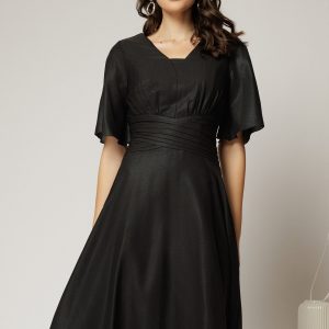 rochie-midi-neagra-de-ocazie-din-voal-cu-sidef-si-decolteu-in-v-1480384-1157899-4.jpeg Rochie midi neagra de ocazie din voal cu sidef si decolteu in V