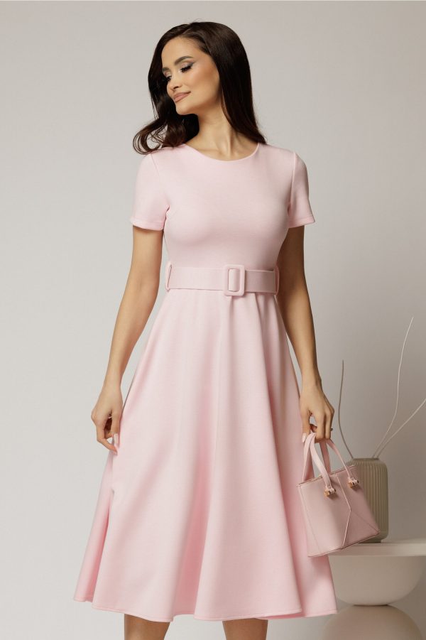 Rochie midi roz cu maneca scurta si curea in talie cu adaos de viscoza