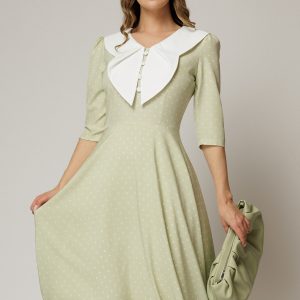 Rochie midi verde fistic cu buline si guler amplu croi clos