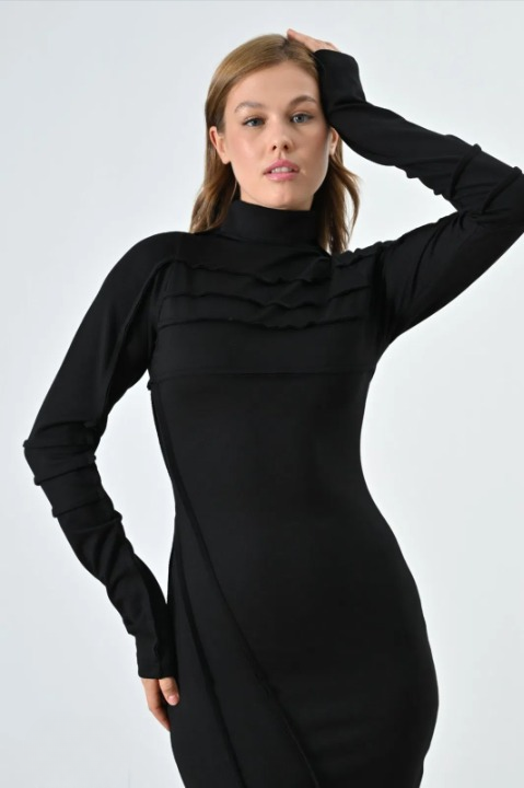 Rochie neagra midi mulata cu maneci lungi si guler inalt ,   croiala eleganta