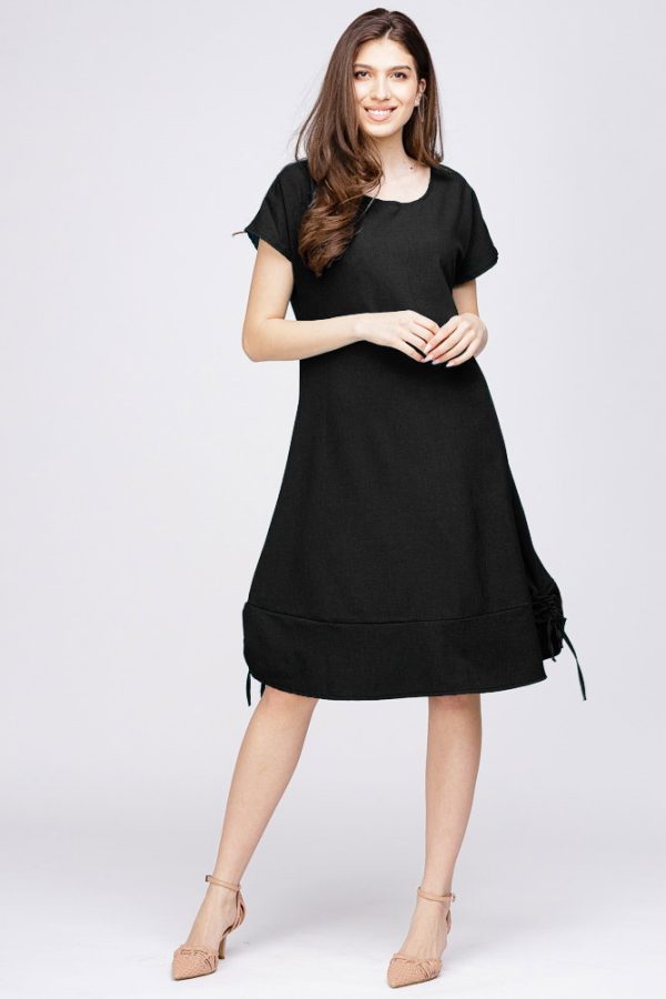 Rochie uni  A line  din in mercerizat si vascoza neagra usor creponata, cu sireturi laterale