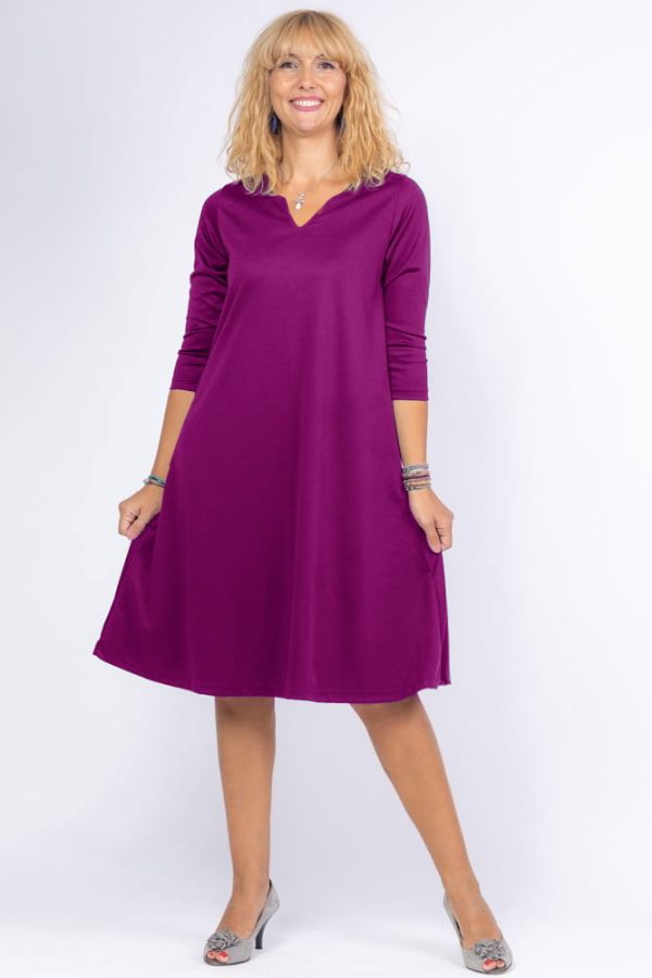 rochie-uni-portocaliu-pastel-a-line-midi-cu-decolteu-traditional-copie-483248.jpg Rochie uni mov zmeura A line midi, cu decolteu traditional