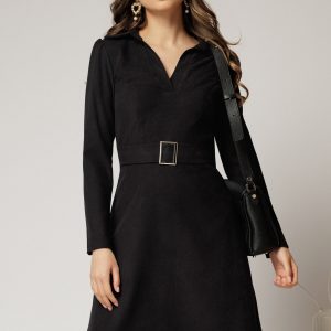 Rochis scurta neagra din catifea reiata si catarama in talie