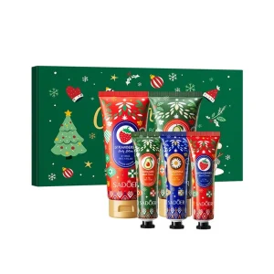 sadoer-set-de-craciun-5-bucati-crema-de-maini-si-lotiune-de-corp-3-buc-30-g-si-2-buc-100-ml.webp Sadoer Set de Craciun 5 bucati crema de maini si lotiune de corp 3x30 g 2x100 ml