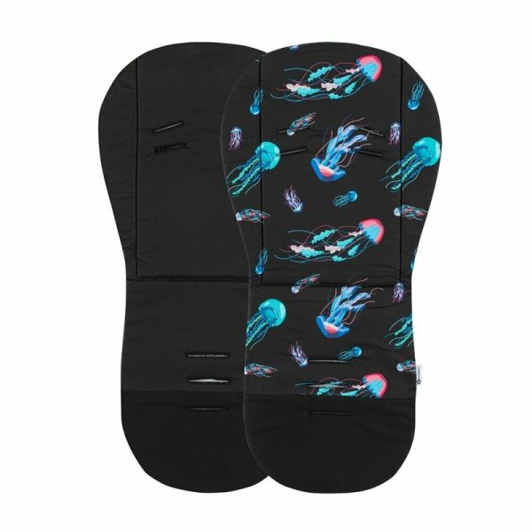 salteluta-pentru-carucior-petite-mars-foamy-din-spuma-cu-memorie-86-x-42-cm-reversibila-universala-design-cu-meduze-negru-3376649-4.jpeg Salteluta pentru carucior, Petite&Mars, Foamy, Din spuma cu memorie, 86 x 42 cm, Reversibila, Universala, Design cu meduze, Negru