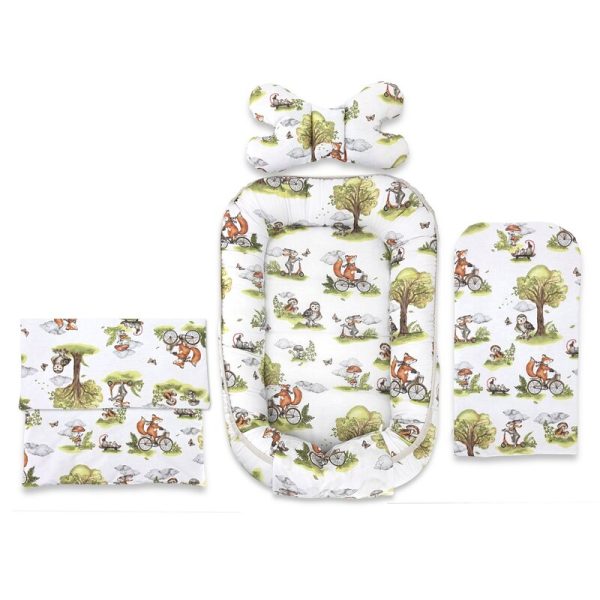 Set 4 in 1 Cosulet bebelus, Qmini, Baby Cocoon 75x55 cm, Din bumbac certificat Oeko Tex Standard 100, Cu paturica, Cu salteluta, Cu perna fluture, Fox on Bikes Natural
