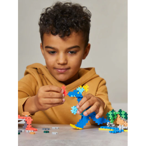 set-constructie-plus-plus-600-piese-invata-sa-construiesti-dinozauri-2.png Set constructie Plus-Plus, 600 piese, Invata sa construiesti dinozauri