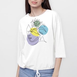 Tricou cu maneca 3 4 din tricot de bumbac cu snur la baza, alba cu imprimeu chip stilizat