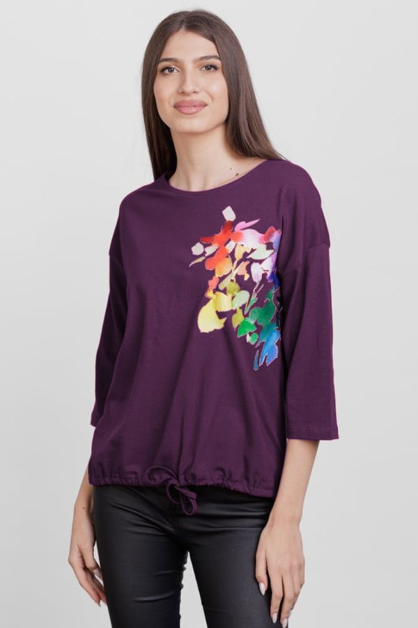 tricou-cu-maneca-3-4-din-tricot-de-bumbac-cu-snur-la-baza-verde-deschis-cu-imprimeu-floare-stilizata-copie-330872.jpg Tricou cu maneca 3 4 din tricot de bumbac cu snur la baza, mov inchis cu imprimeu floare stilizata
